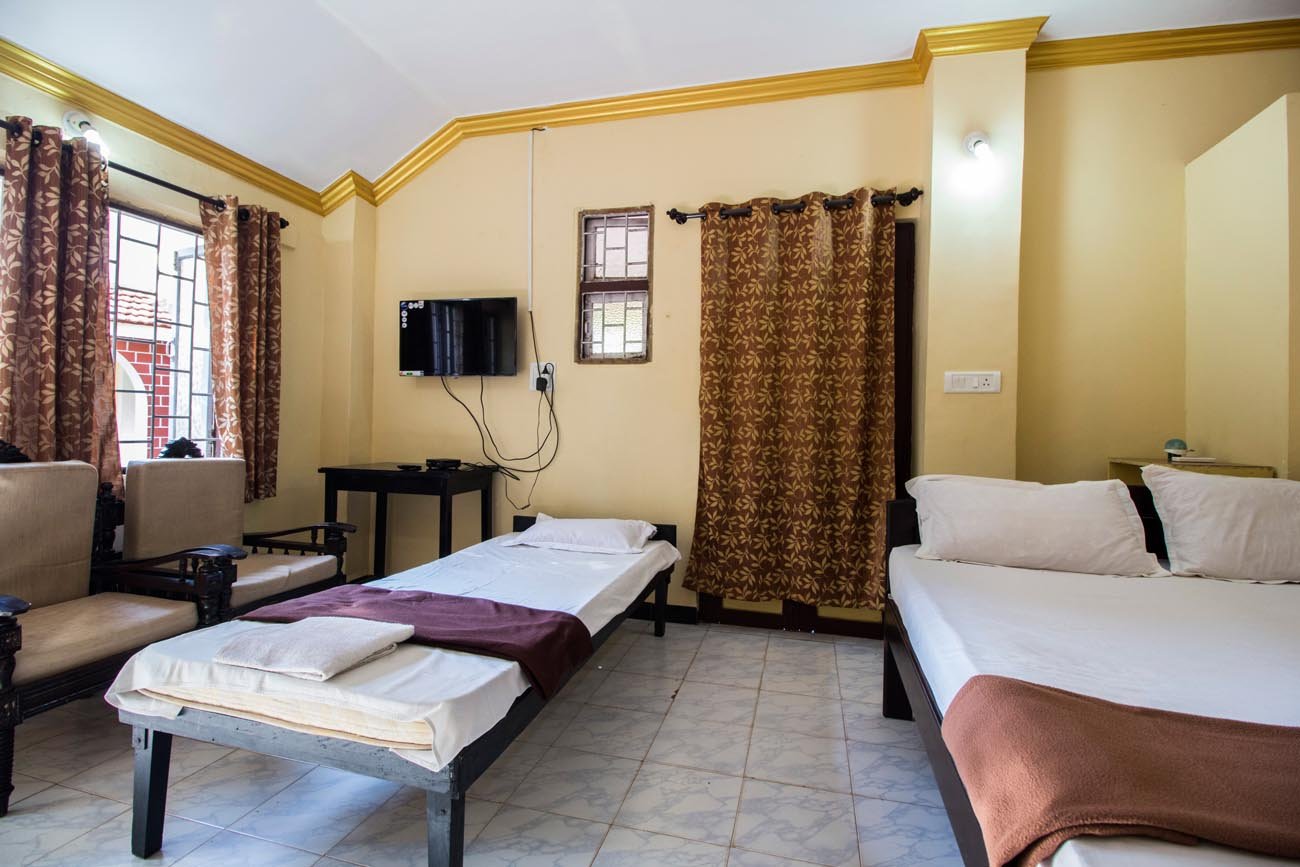 Triple Sharing Room interior